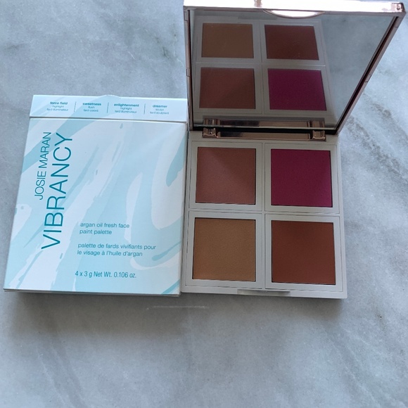 JOSIE MARAN Other - Josie Maran Vibrancy Argan Oil Fresh Face paint p